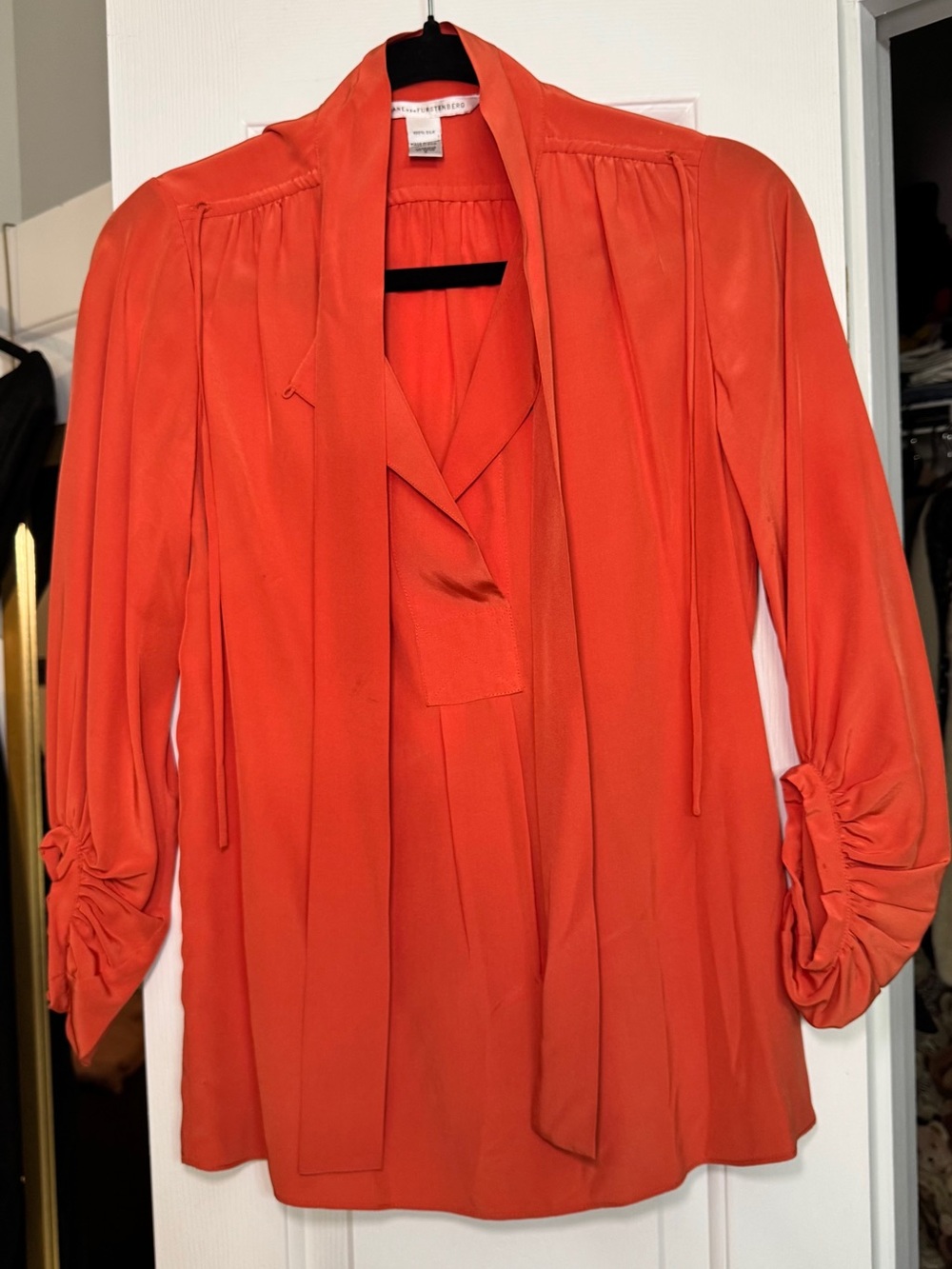 Diane Von Furstenberg Silk Orange Tie-Neck Blouse Sz 2